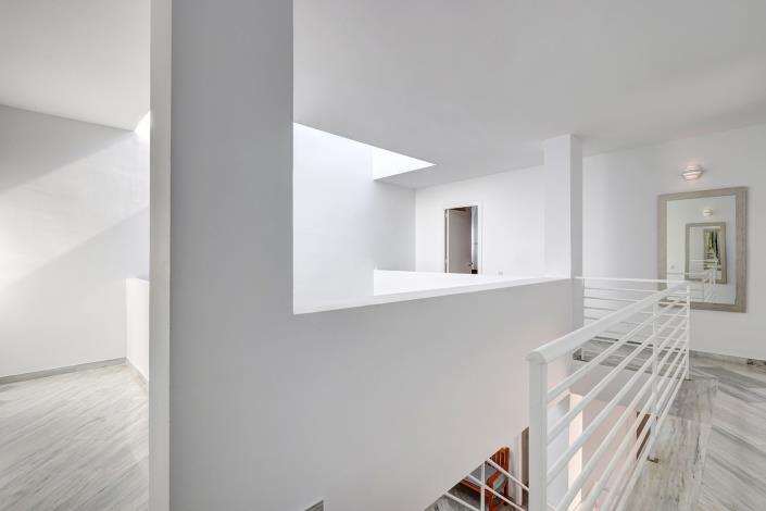 Image No.35-4 Bed Semi-Detached for sale