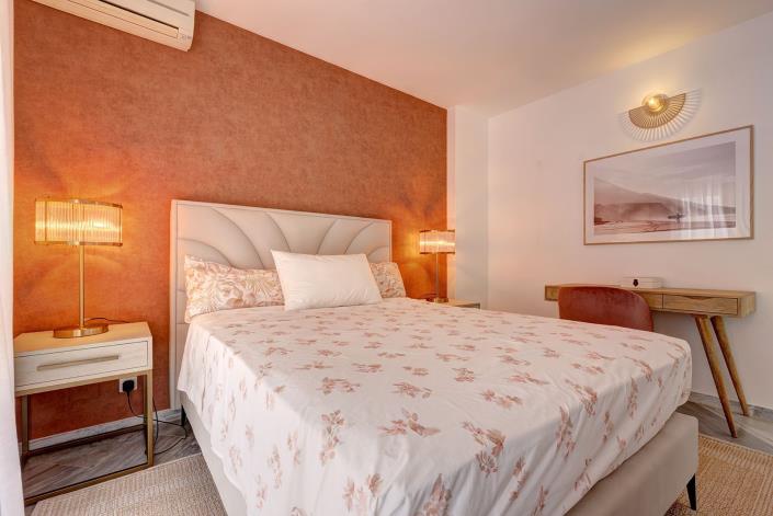 Image No.44-4 Bed Semi-Detached for sale