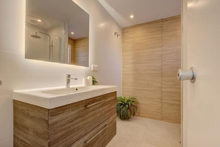 Image No.50-4 Bed Semi-Detached for sale