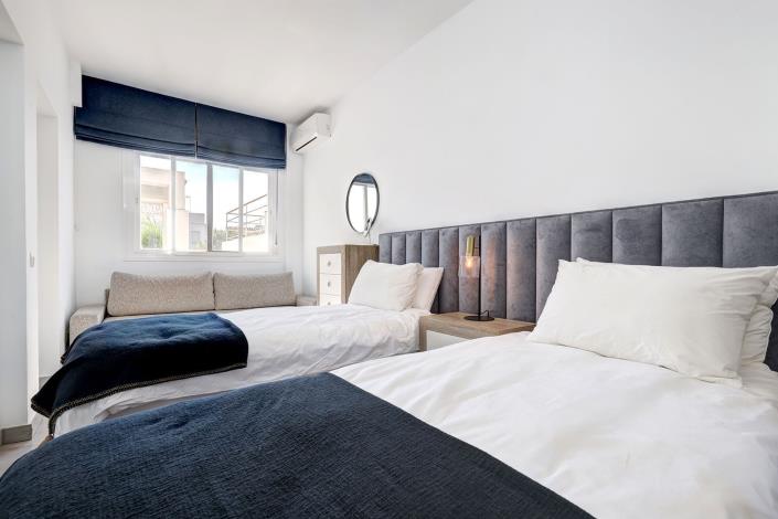 Image No.58-4 Bed Semi-Detached for sale