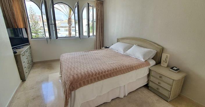 Image No.12-3 Bed Duplex for sale