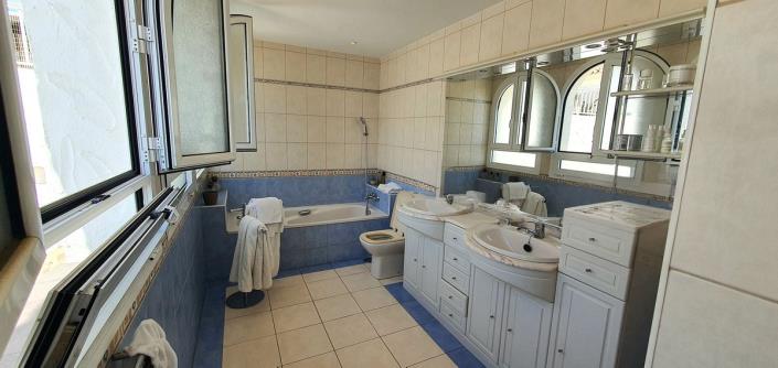 Image No.16-3 Bed Duplex for sale