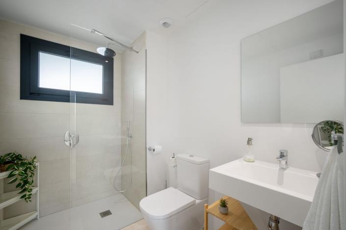 Image No.13-2 Bed Apartment for sale