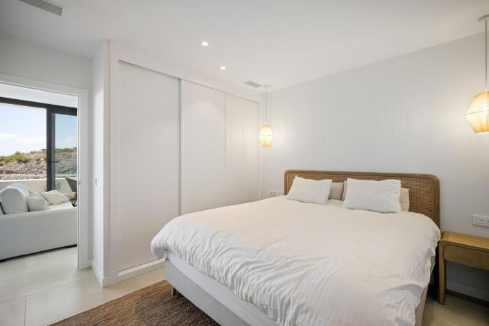 Image No.15-2 Bed Apartment for sale