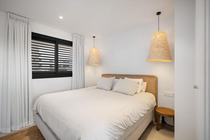 Image No.18-2 Bed Apartment for sale