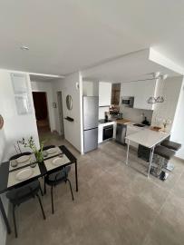 8-e64a9055bba3e77ac8aca3b893cdf826