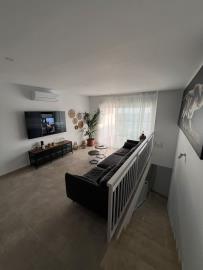 13-5fd73dea700db77384c091ca9818b1a9