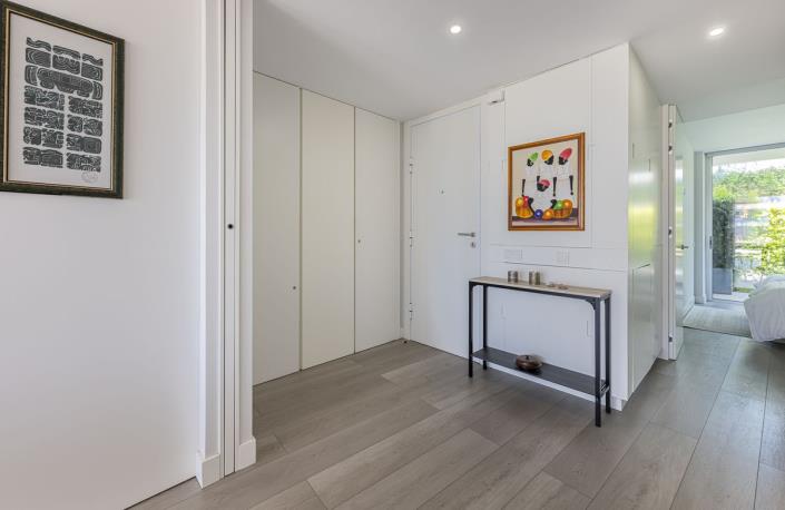 Image No.30-2 Bed Apartment for sale