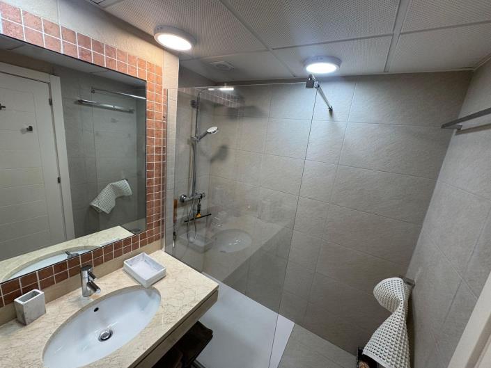 Image No.9-2 Bed Apartment for sale