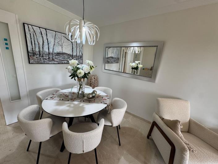 Image No.12-2 Bed Apartment for sale