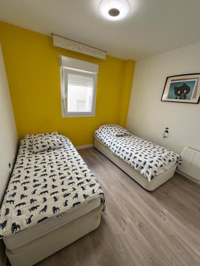 Image No.10-3 Bed Apartment for sale