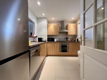 8-e64a9055bba3e77ac8aca3b893cdf826