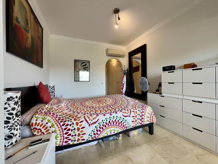 Image No.10-2 Bed Apartment for sale