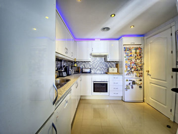 13-5fd73dea700db77384c091ca9818b1a9