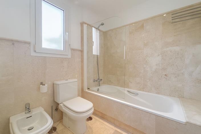 Image No.19-3 Bed Apartment for sale