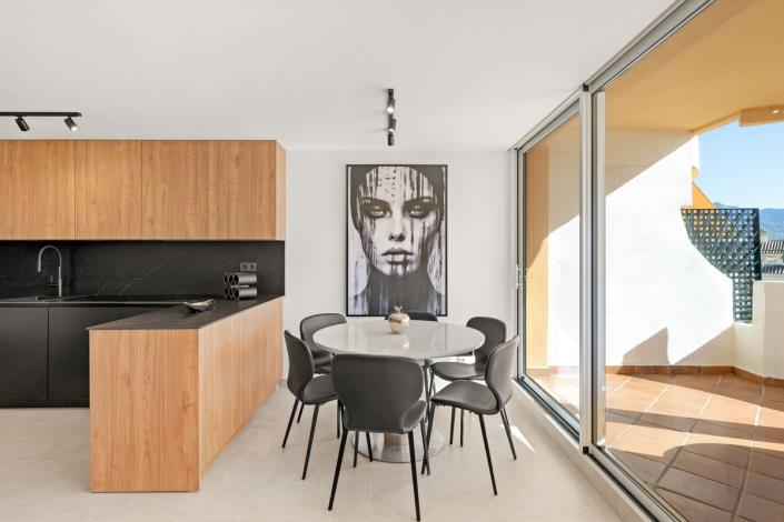 Image No.7-3 Bed Apartment for sale