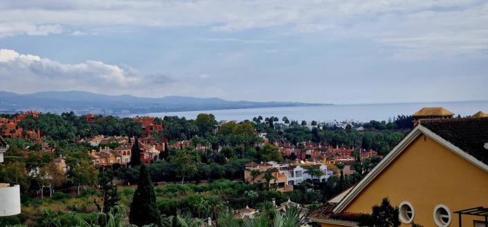 Image No.20-3 Bed Apartment for sale