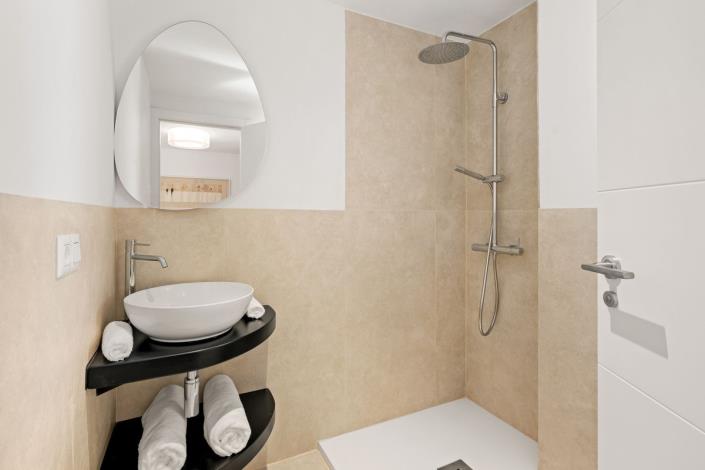 Image No.19-3 Bed Apartment for sale