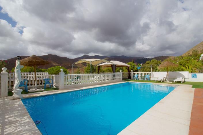 Image No.34-4 Bed Villa / Detached for sale