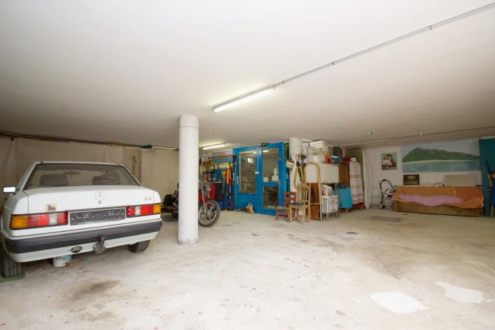 Image No.35-4 Bed Villa / Detached for sale