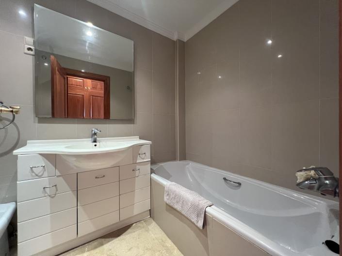 Image No.13-2 Bed Apartment for sale