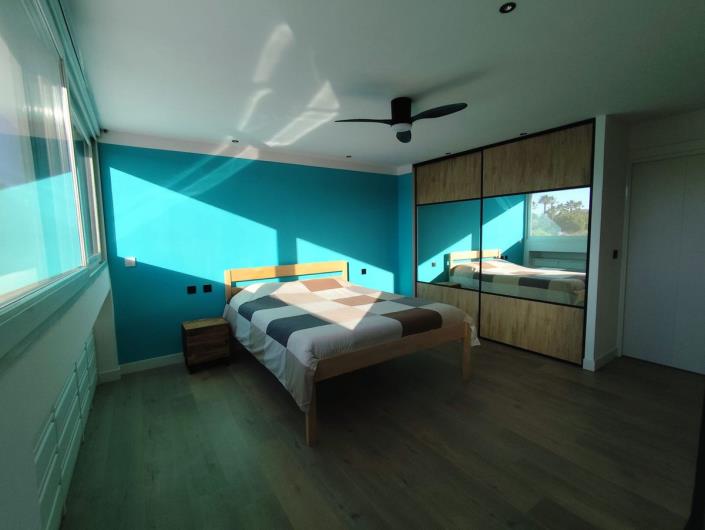 Image No.13-5 Bed Townhouse for sale