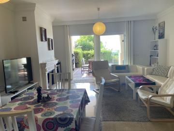 11-20939a0134ad724a8cb2a801094d15a4