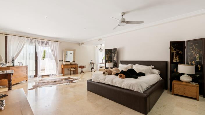 Image No.15-5 Bed Villa for sale