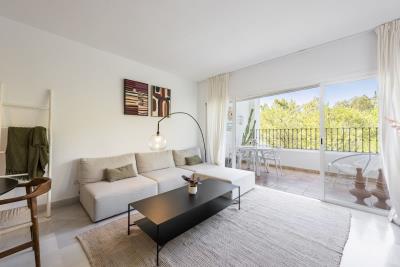 4-498bdfab4a7fcf25df40c2176acd63a0