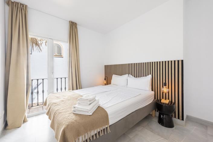 Image No.12-2 Bed Apartment for sale