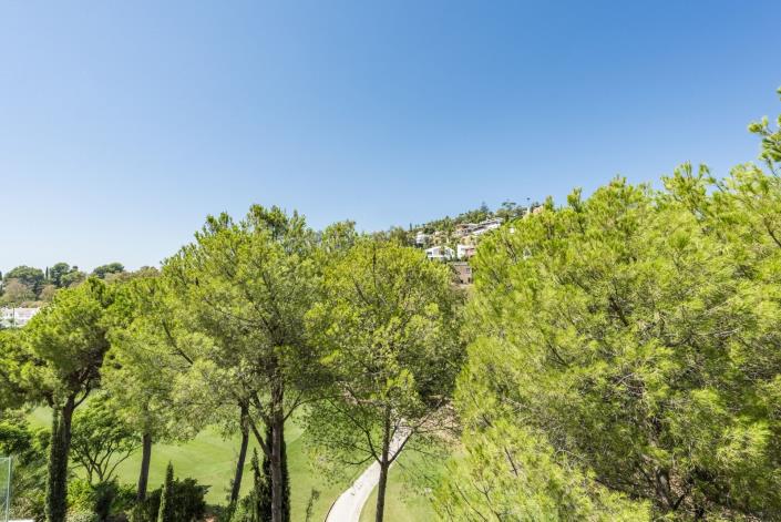 Image No.20-2 Bed Apartment for sale