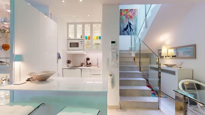 Image No.25-5 Bed Villa / Detached for sale