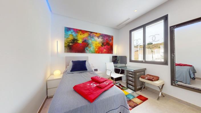 Image No.44-5 Bed Villa / Detached for sale