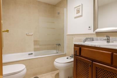 8-486e0113f924038db3f76992aac3bb44