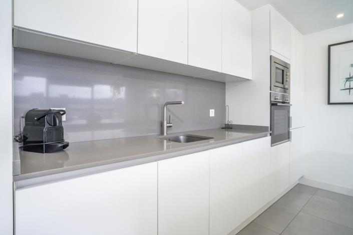 Image No.18-3 Bed Apartment for sale