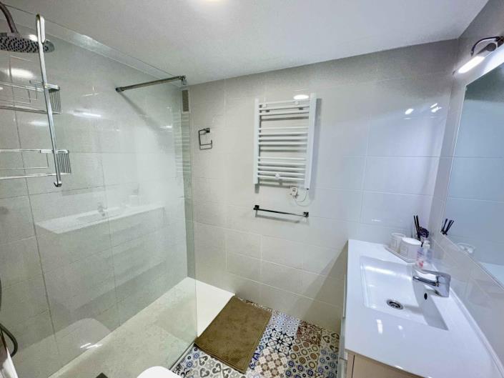 Image No.16-2 Bed Apartment for sale