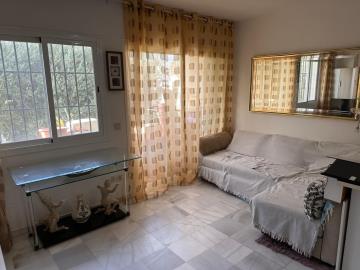 8-486e0113f924038db3f76992aac3bb44