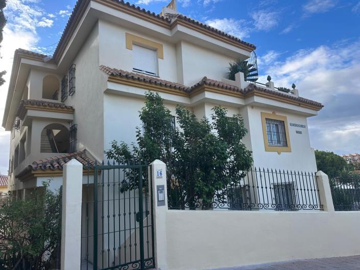 Image No.31-1 Bed Apartment for sale