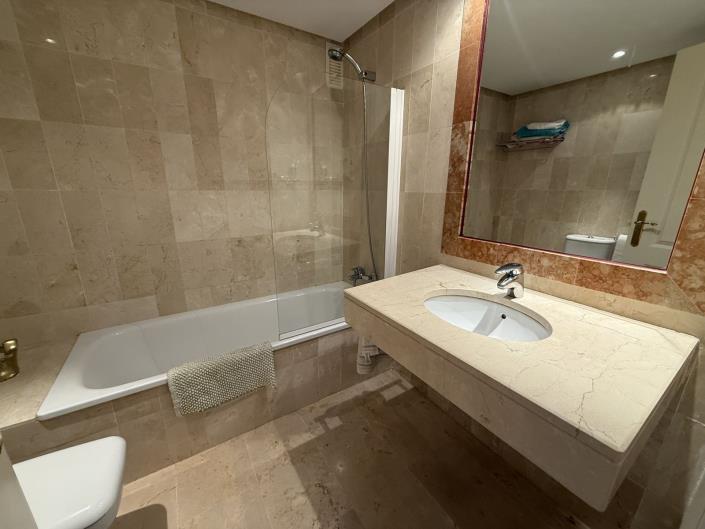 Image No.8-2 Bed Apartment for sale