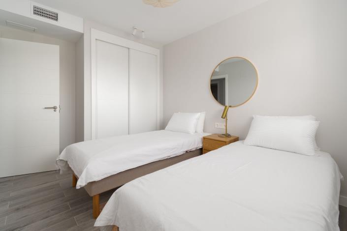 Image No.18-3 Bed Apartment for sale