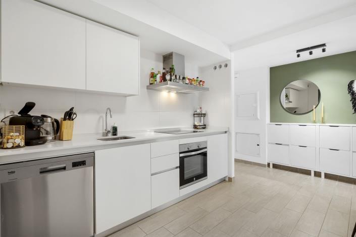 Image No.12-2 Bed Apartment for sale