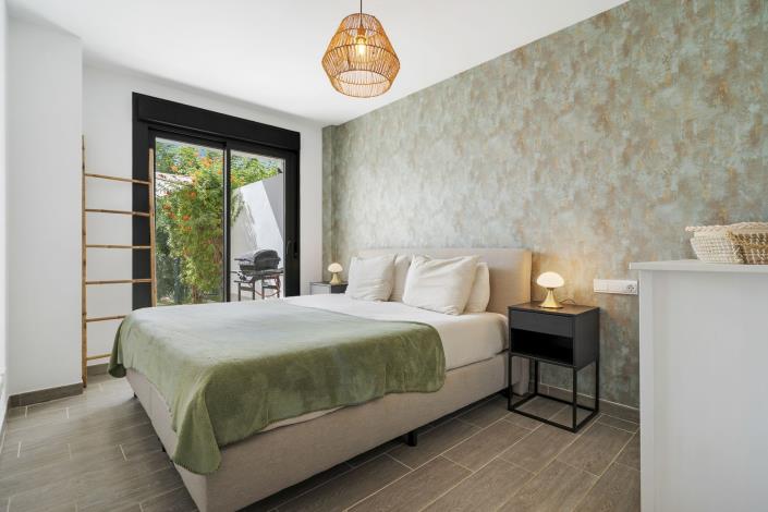 Image No.17-2 Bed Apartment for sale