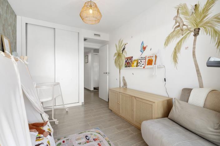 Image No.20-2 Bed Apartment for sale