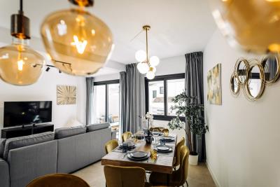 1-7020804132f1cd48fa7d0a6cde6ac64b