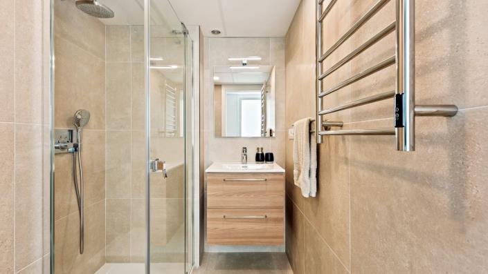 Image No.17-3 Bed Apartment for sale