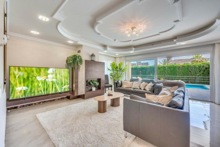 Image No.7-6 Bed Villa / Detached for sale