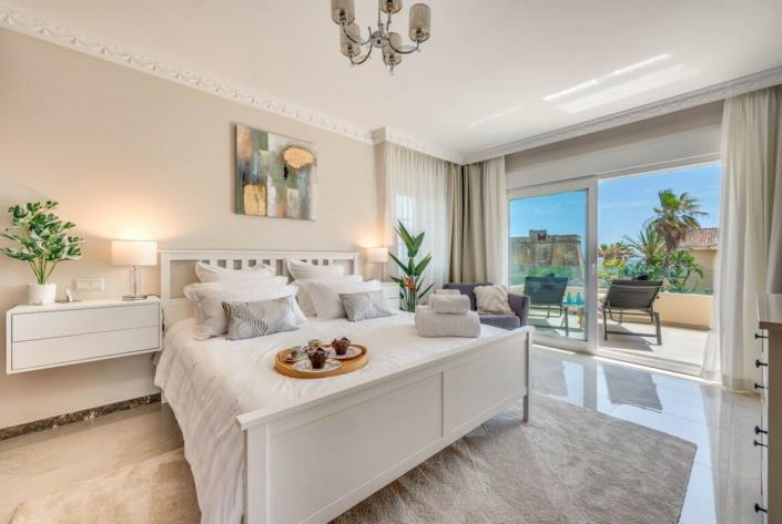 Image No.9-6 Bed Villa / Detached for sale