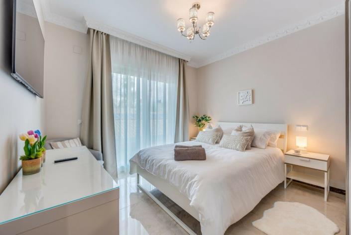 Image No.14-6 Bed Villa / Detached for sale