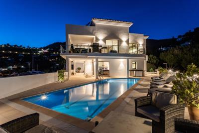 6-fa543ff60f4e104718a0562ed3ccbf30