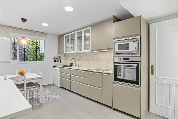 Image No.3-Maison de ville de 3 chambres à vendre à Golden Mile